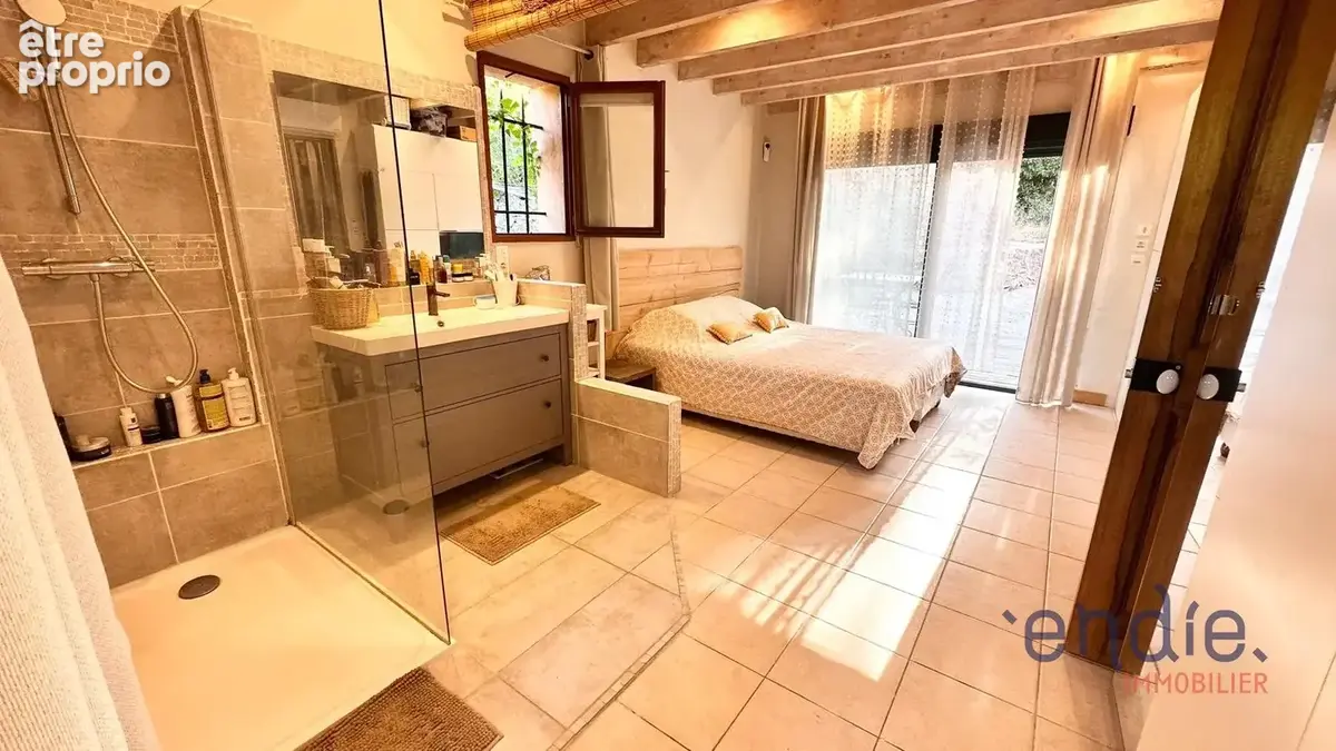 A Lorgues, charmante bastide de 158m2, 4 chambres, studio et piscine - photo 18