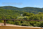 Appartement à GRIMAUD