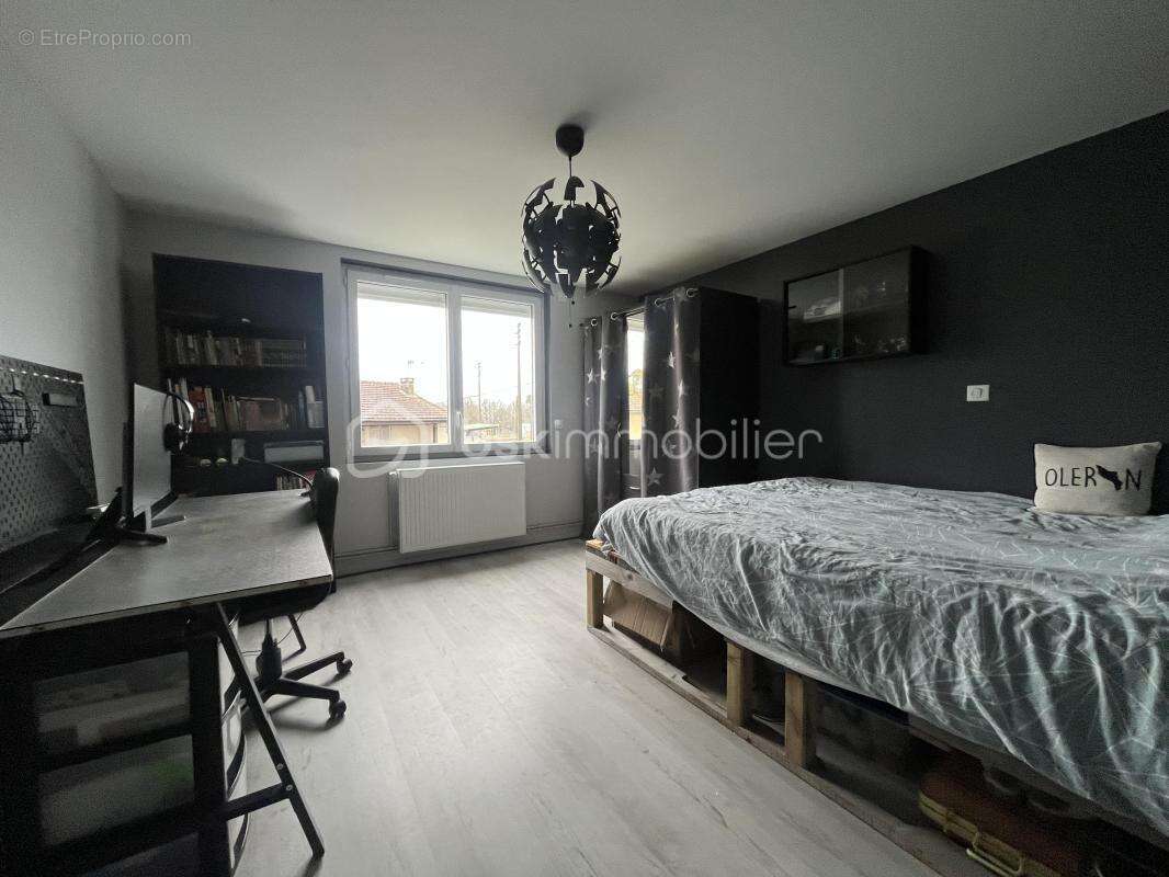 Maison à COULOUNIEIX-CHAMIERS