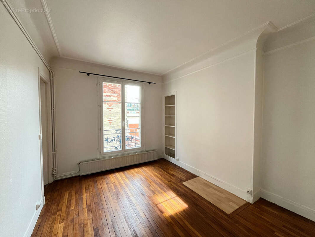 Appartement à LEVALLOIS-PERRET