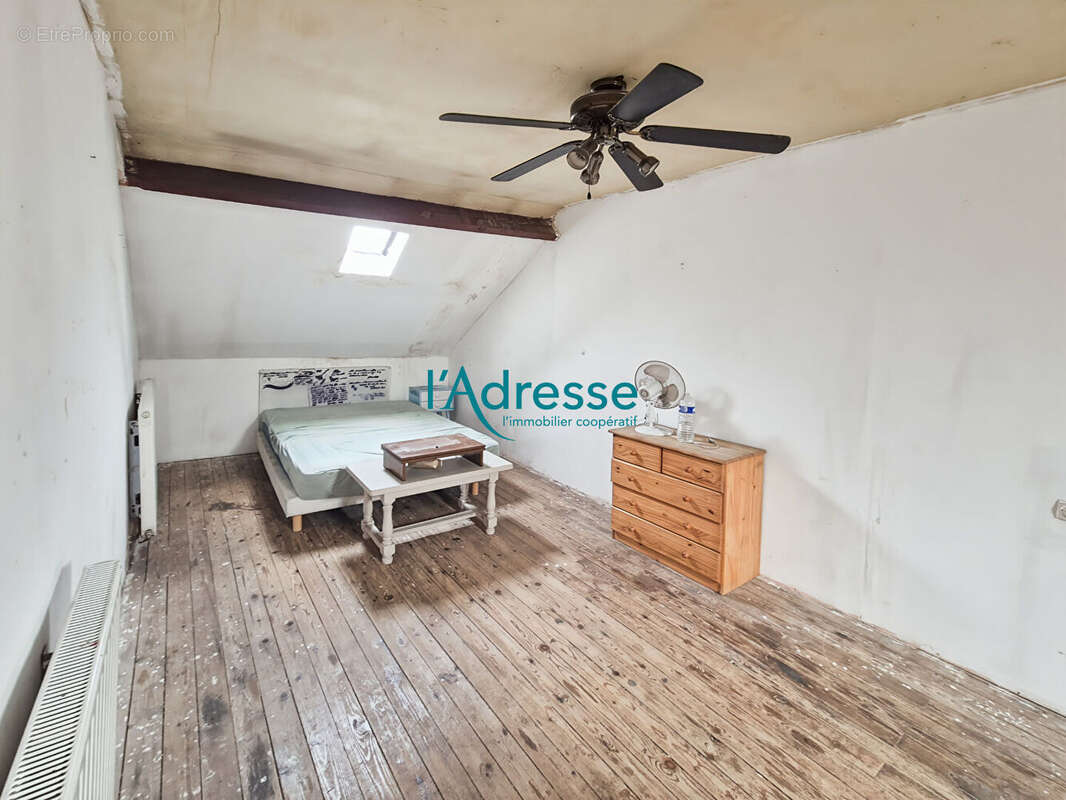 Maison à SAINT-PIERRE-MONTLIMART