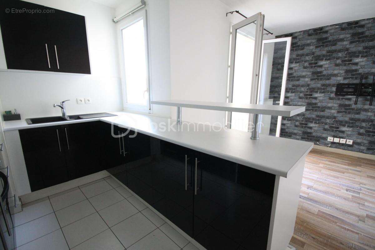 Appartement à CORBEIL-ESSONNES