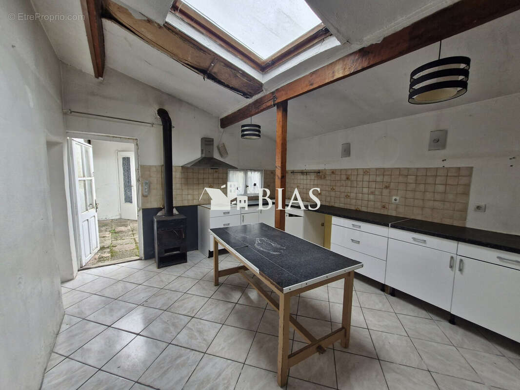 Maison 76 m² à Louviers  - photo 2
