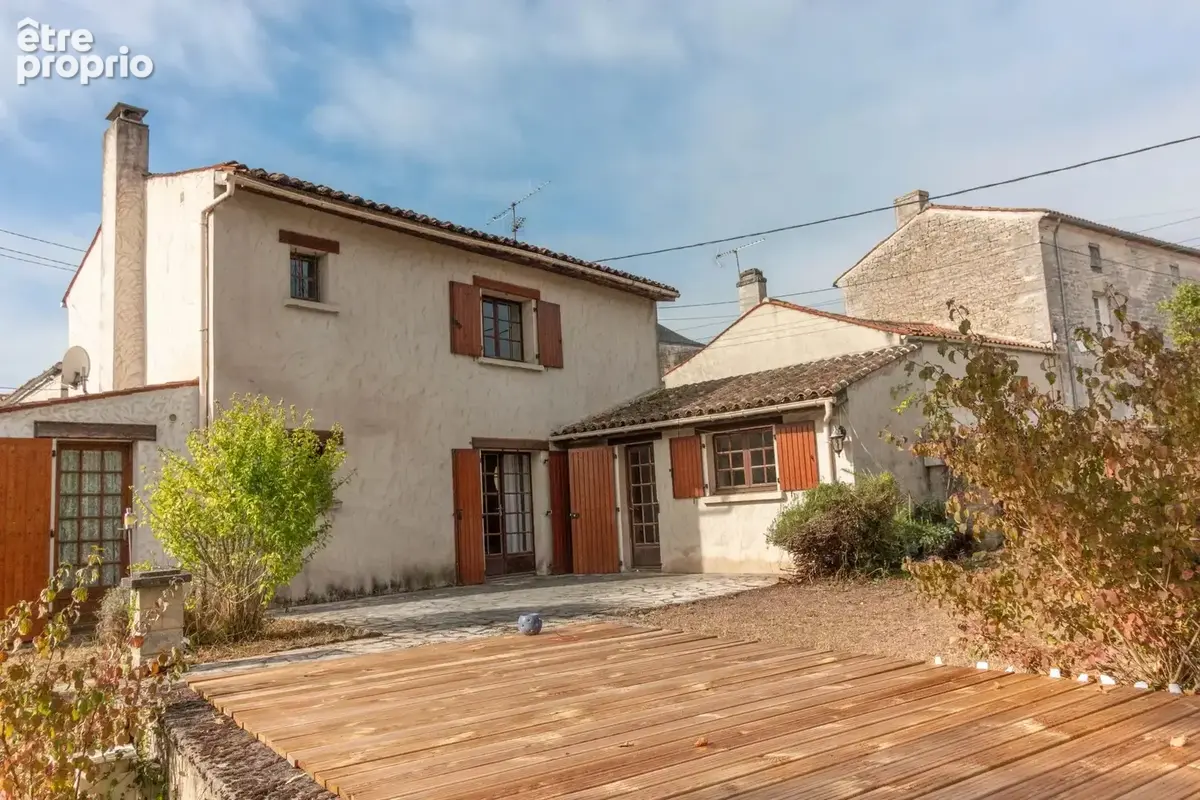 Maison de village avec jardin, garage et potentiel - photo 15