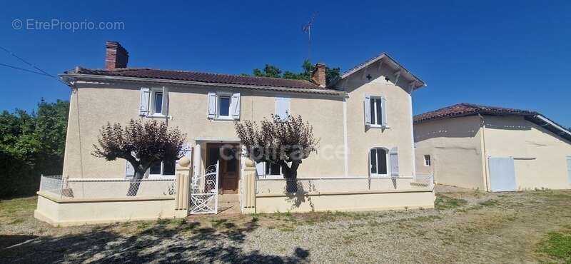 Maison à vendre 8 pièces SAINTE CHRISTIE D'ARMAGNAC (32) - photo 3
