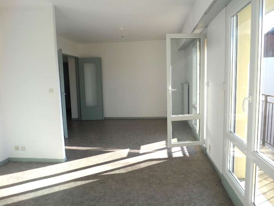 Appartement 67 m² à Valentigney  - photo 10