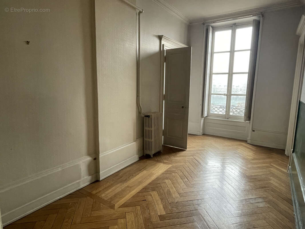 Appartement à LYON-1E