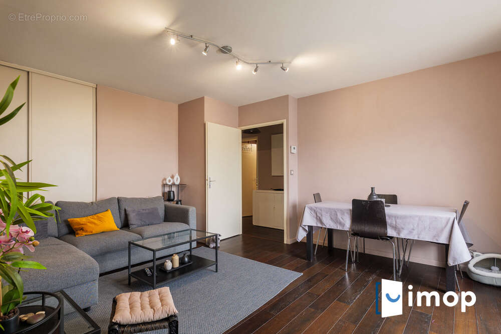 Appartement à BONNEUIL-SUR-MARNE