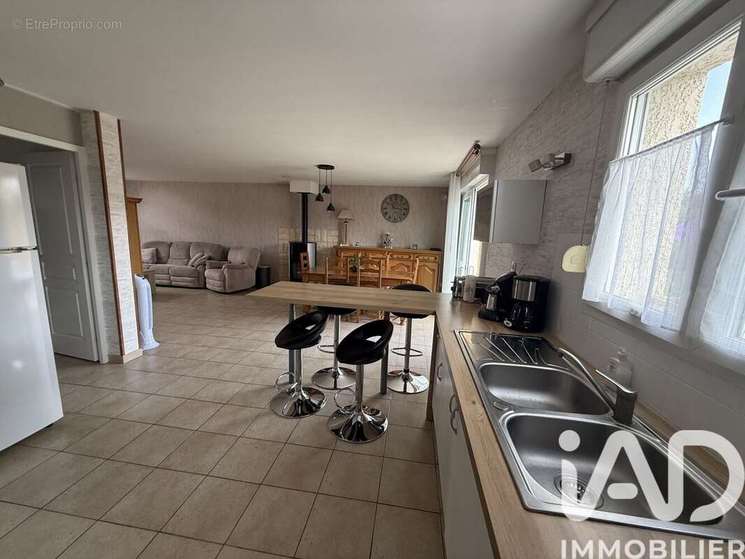 Photo 5 - Maison à AVION