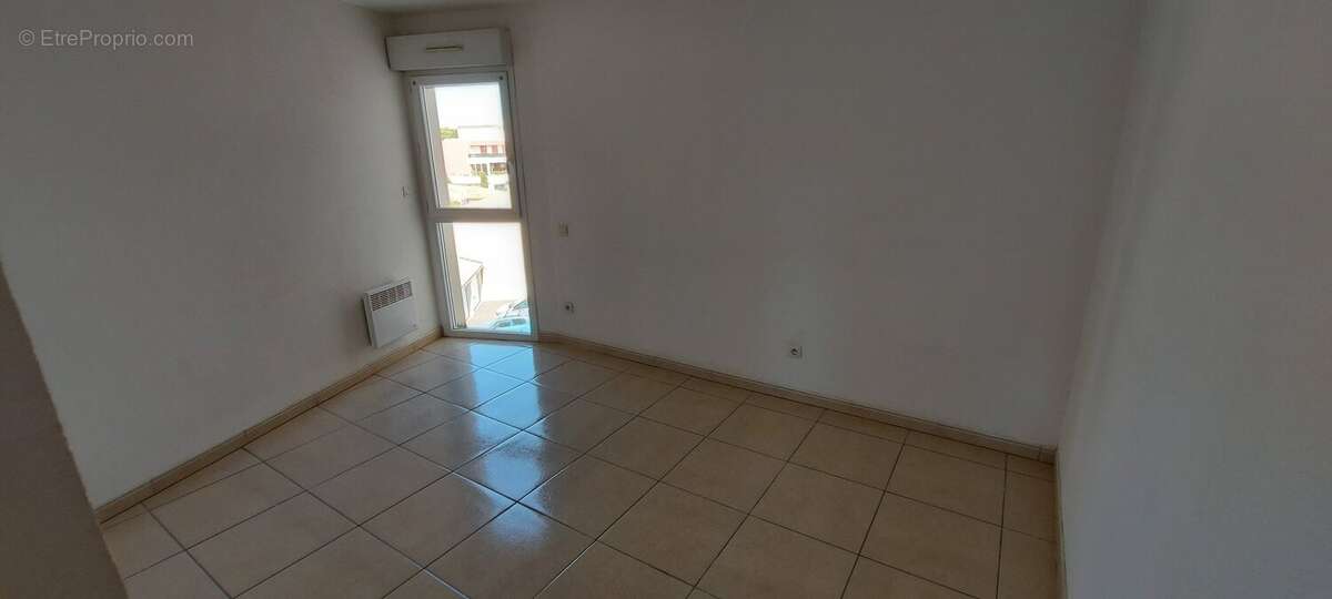 AGDE- Emplacement unique, pour ce type 3 - photo 21