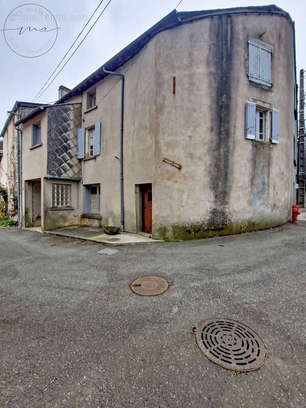 Maison à LACAUNE