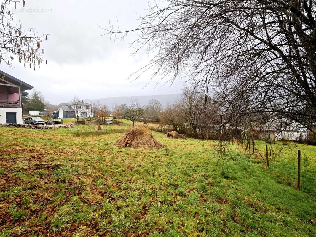 Terrain à SAULXURES-SUR-MOSELOTTE
