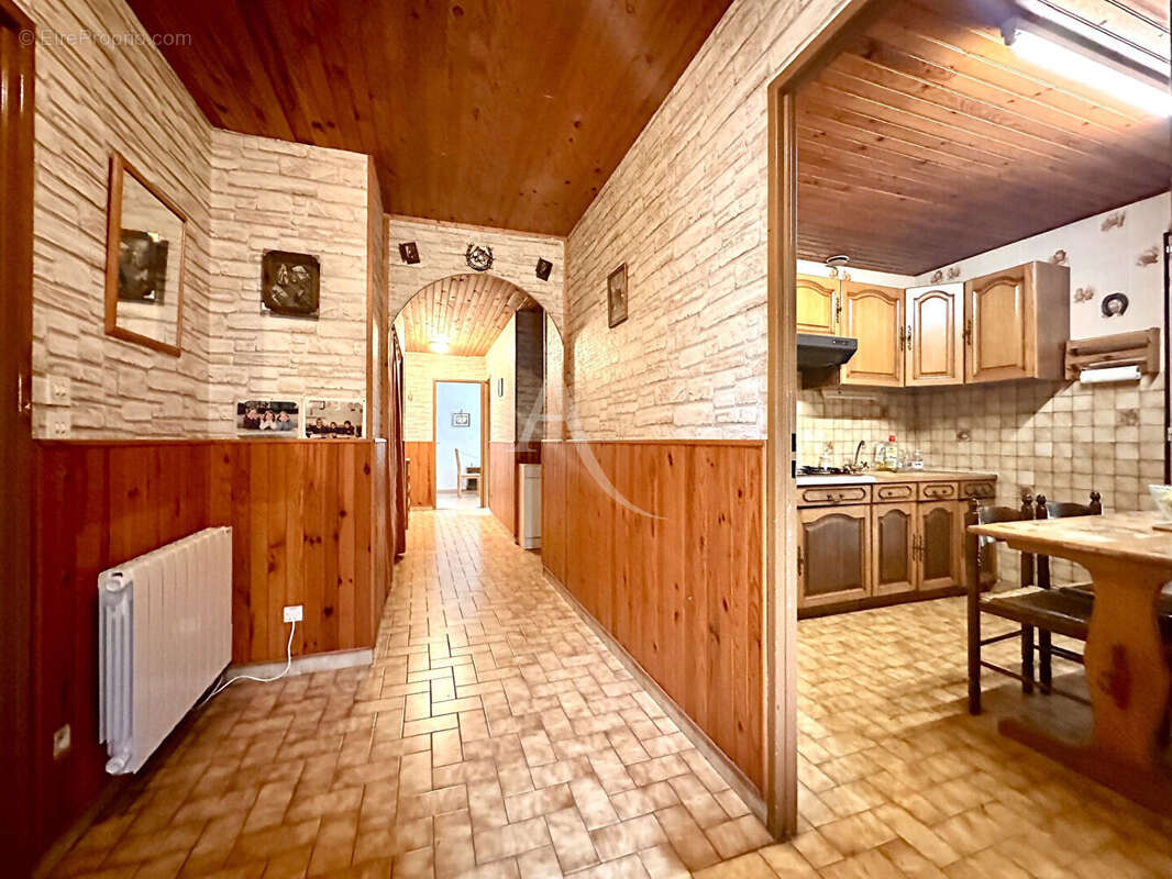 Maison à LANEUVEVILLE-AUX-BOIS