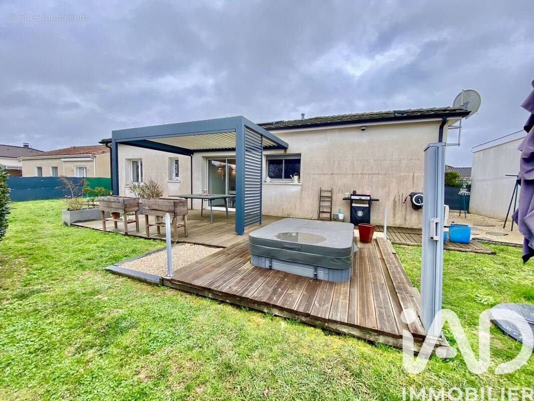 Photo 1 - Maison à LE PASSAGE