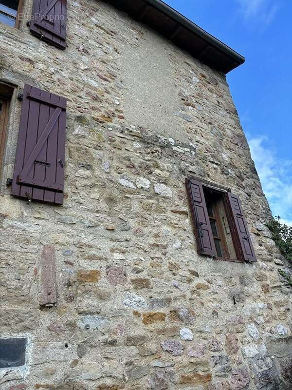 Maison à CAPDENAC