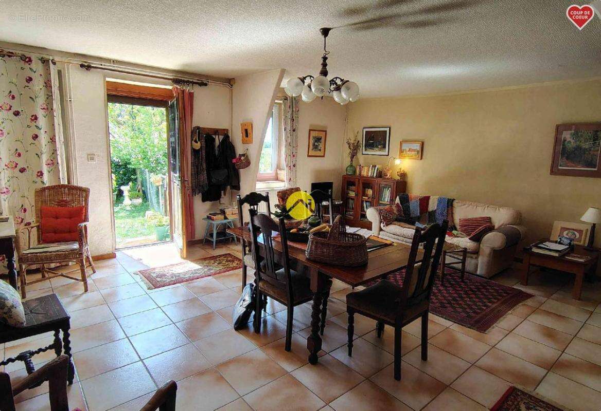 Maison à NEUILLY-EN-DUN