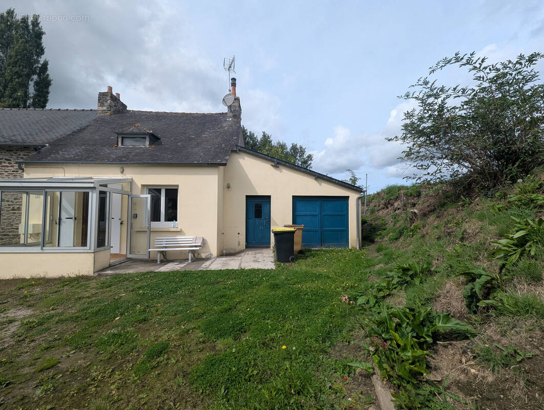 Maison à SAINT-DENOUAL