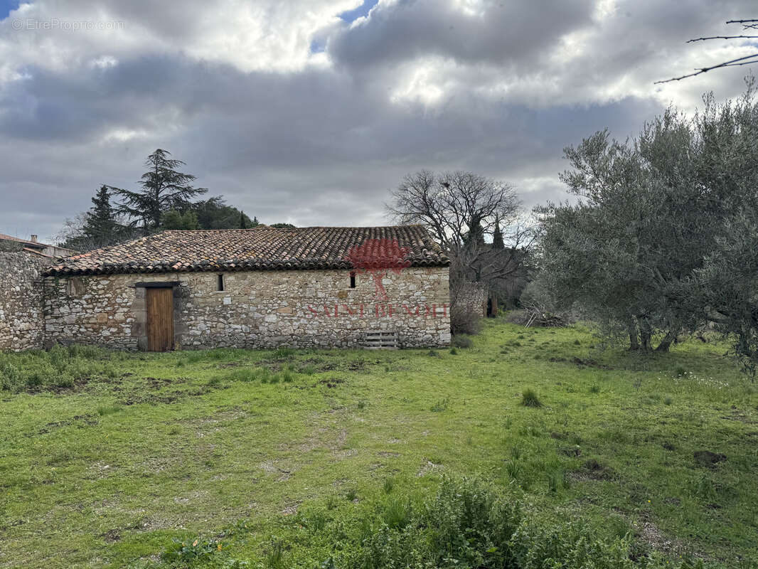 Maison à MONTPEYROUX