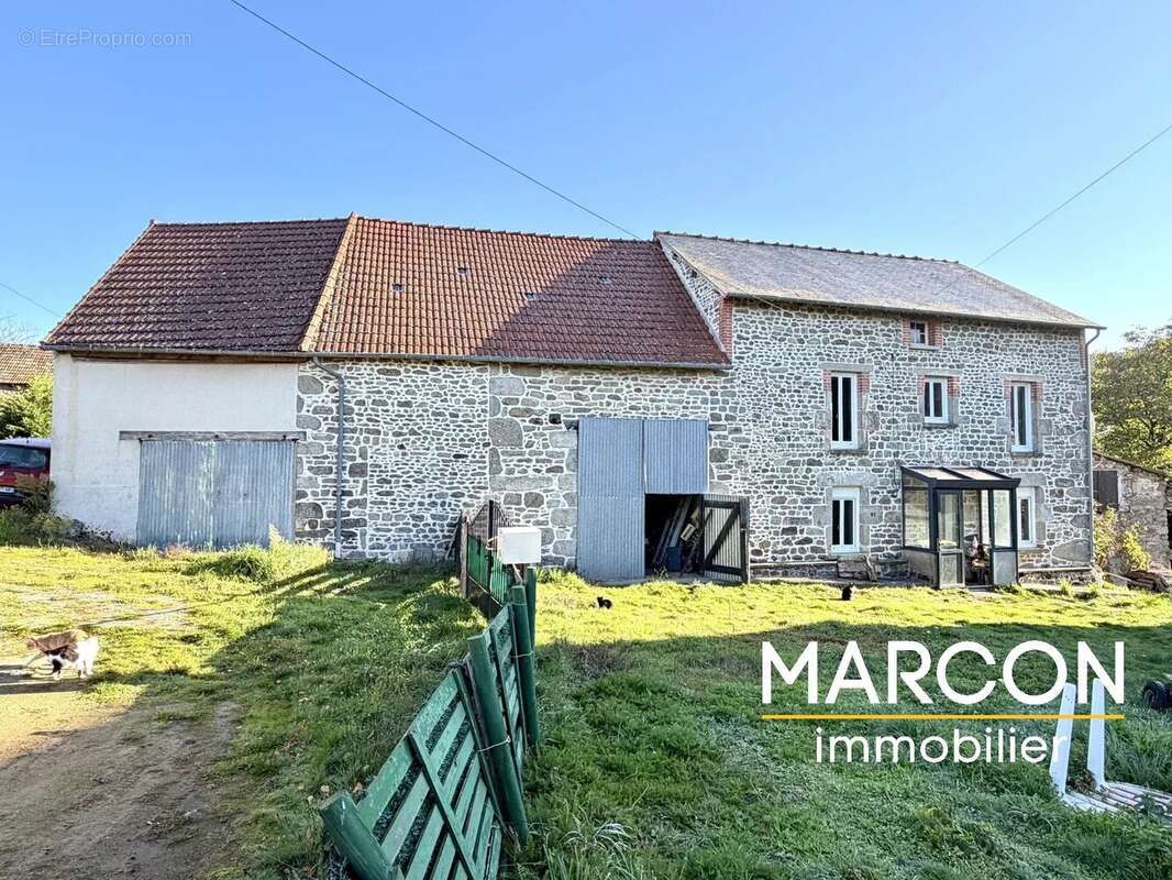 Maison à LA CHAPELLE-TAILLEFERT