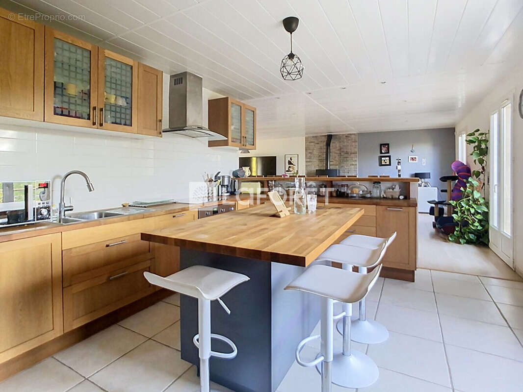 Maison Bovel 8 pièce(s) 195 m2 - photo 5