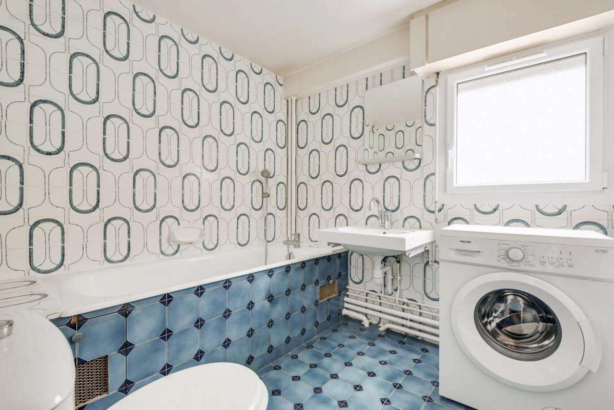 Appartement à PARIS-14E