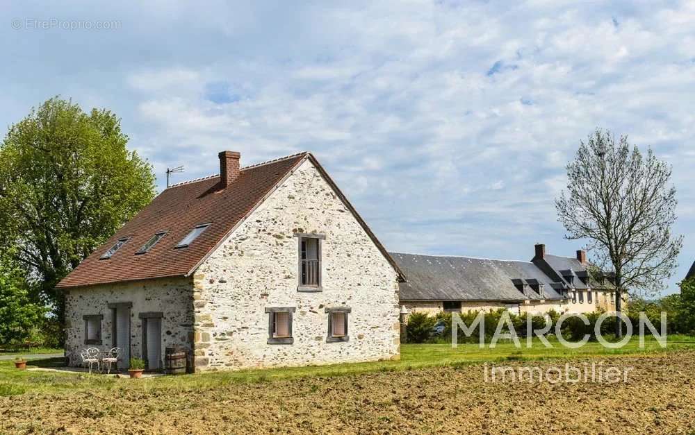 Maison à DUN-LE-PALESTEL