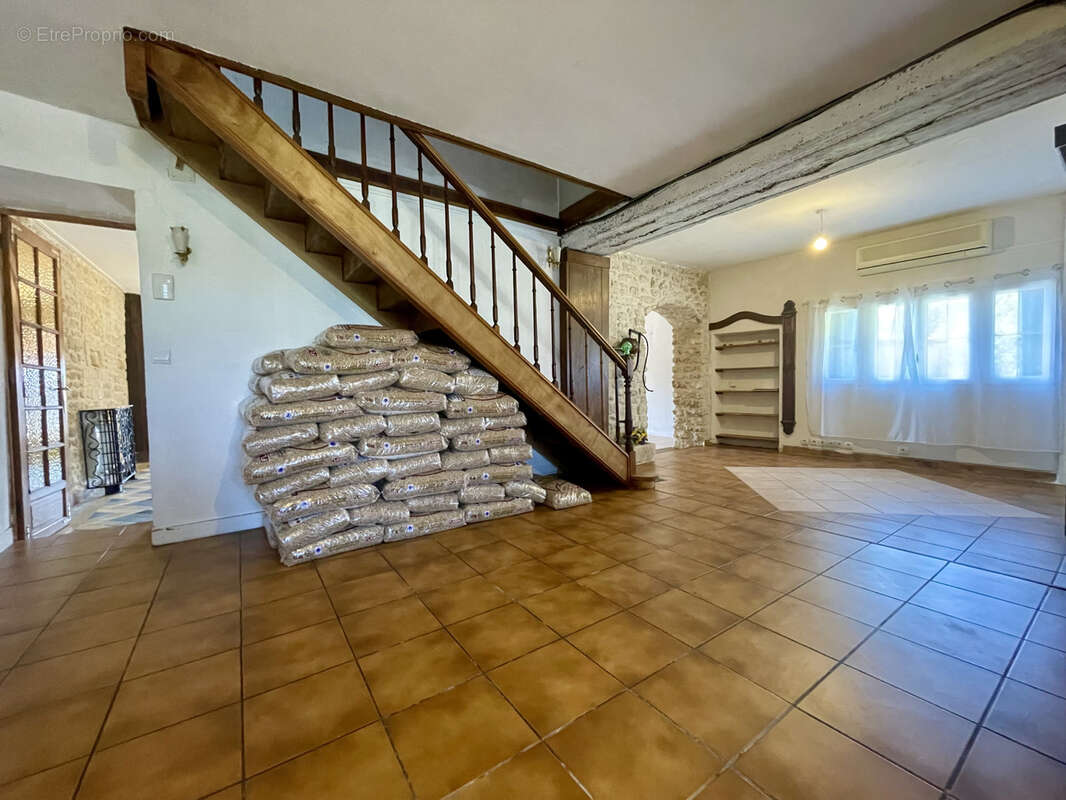 Maison à SAINT-SAVINIEN