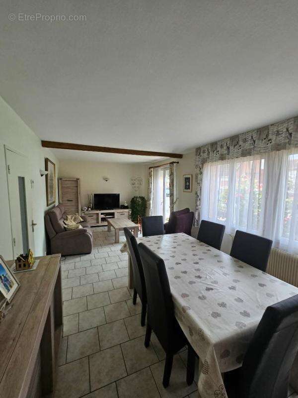 Maison à ACHICOURT