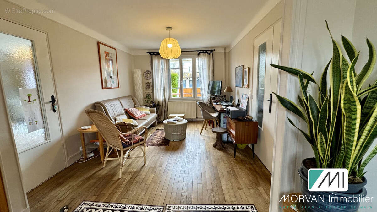 Maison à LA BOISSIERE-ECOLE