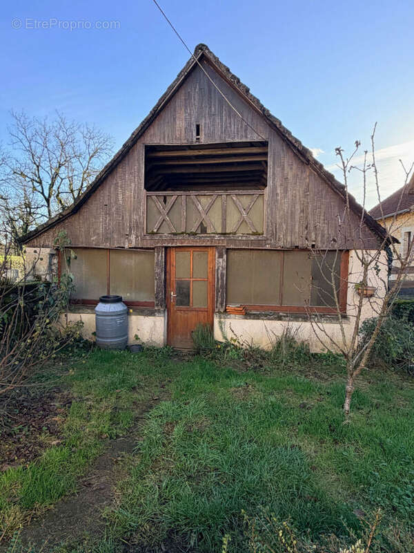 Maison à THEGRA