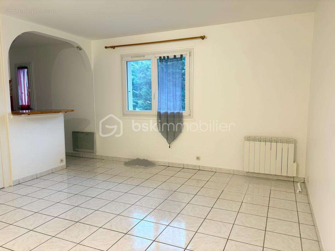 Appartement à SAVIGNY-SUR-ORGE