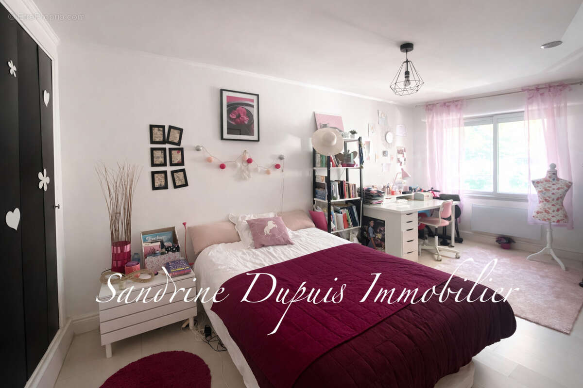 Appartement à SAINTES