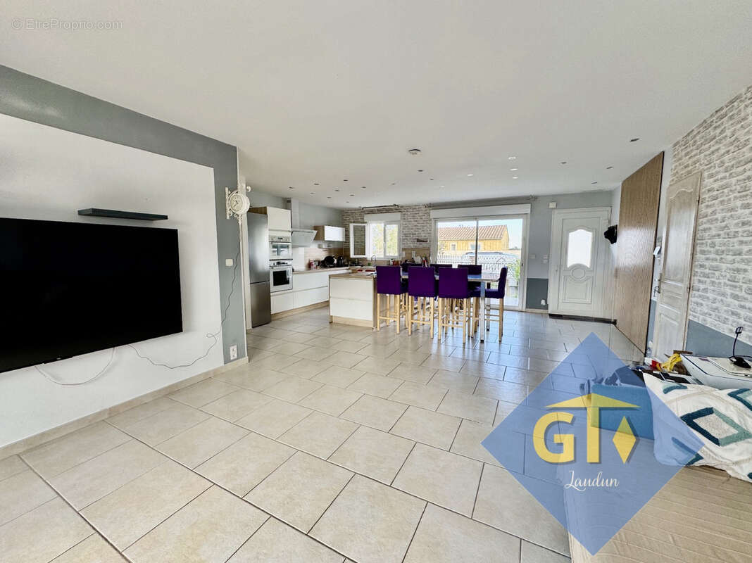 Maison à SAINT-PAUL-LES-FONTS