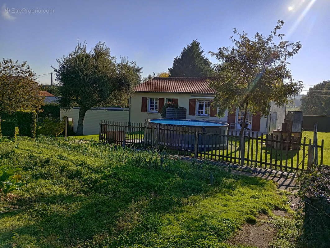 Maison à LE BOUPERE