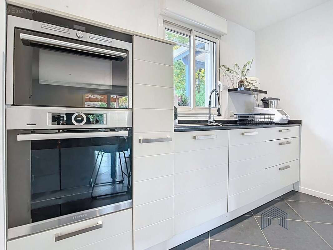 Maison à BUZET-SUR-TARN