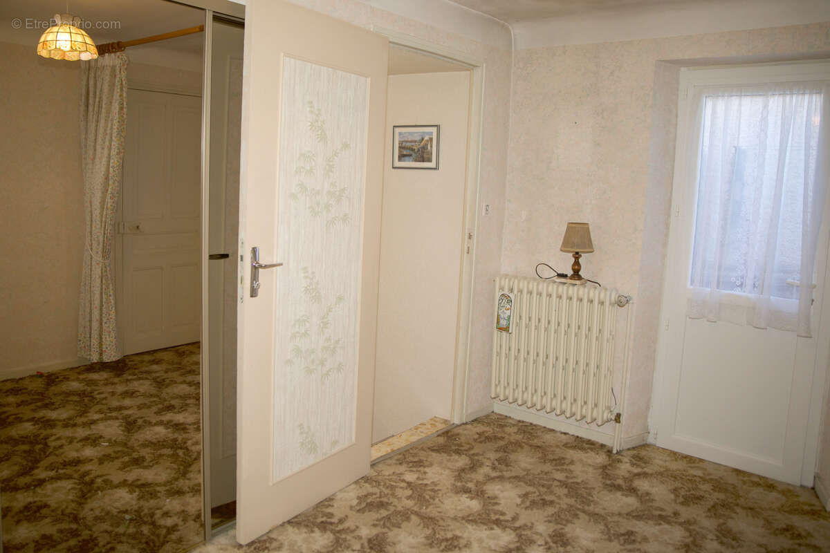 Maison à LA BATIE-NEUVE