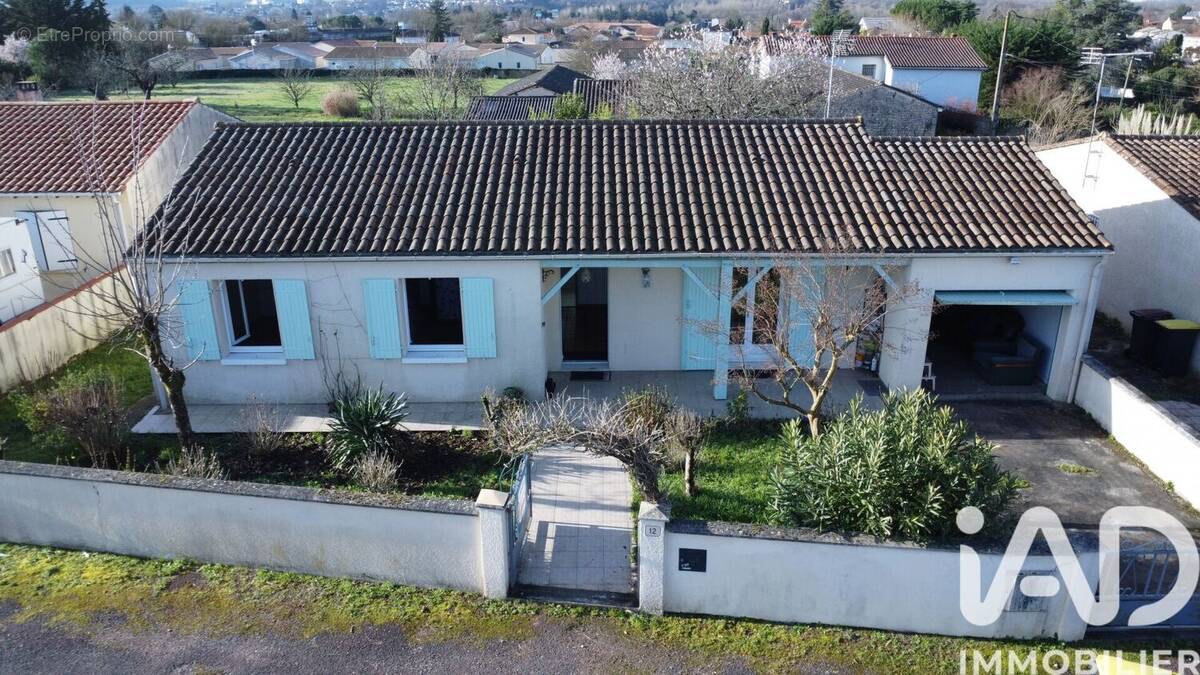 Photo 1 - Maison à SAINT-YRIEIX-SUR-CHARENTE