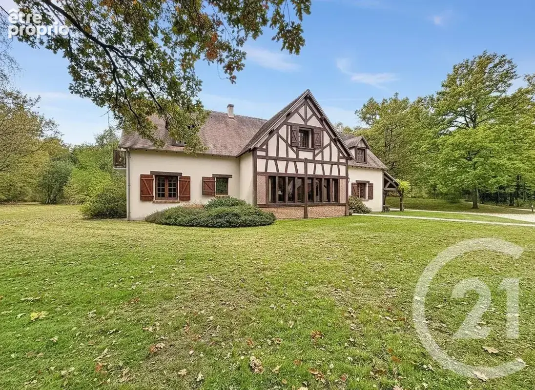 Photo Maison à La Ferte-Saint-Aubin au prix de 595 000€