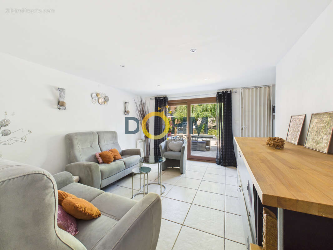 EXCLUSIVITÉ   Maison récente - Accès direct à l' Ondaine - photo 9