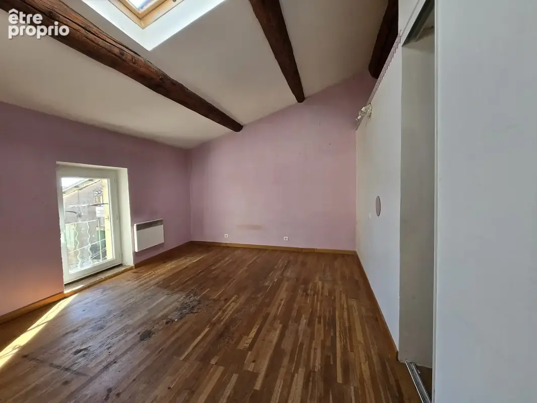 Maison avec terrasse et local commercial - photo 7