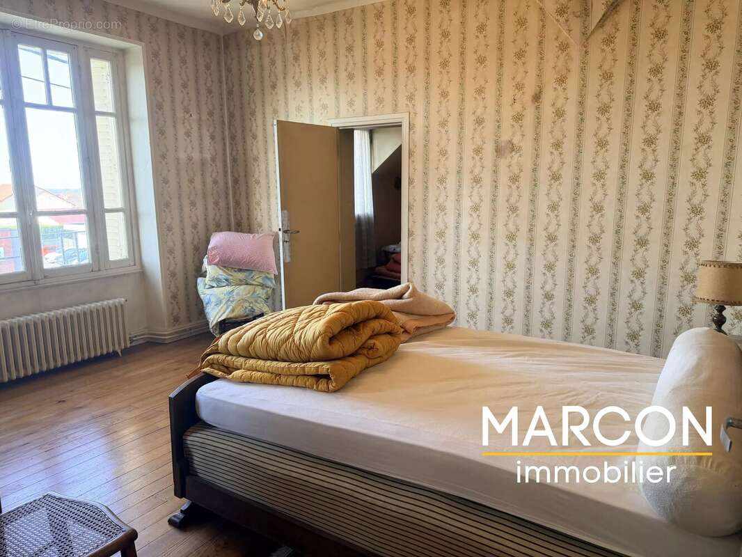 Maison de ville - Guéret, proche des commerces - photo 17