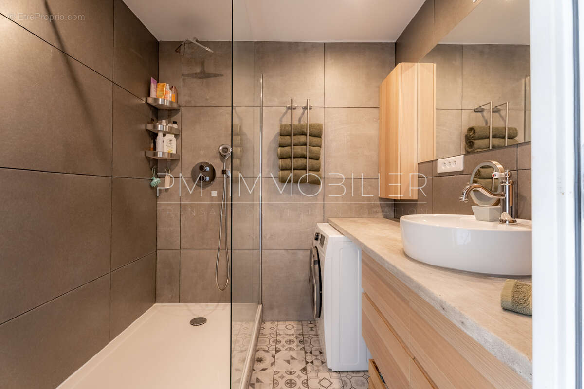 Appartement à MARSEILLE-9E