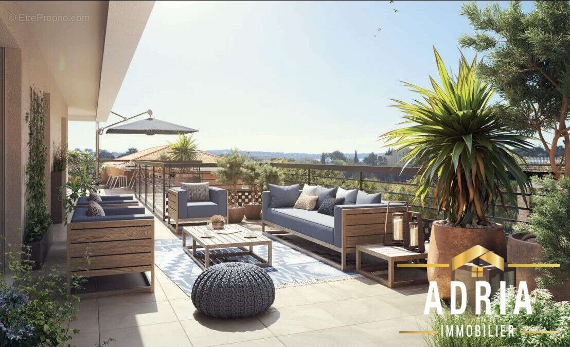 Appartement à VALLAURIS