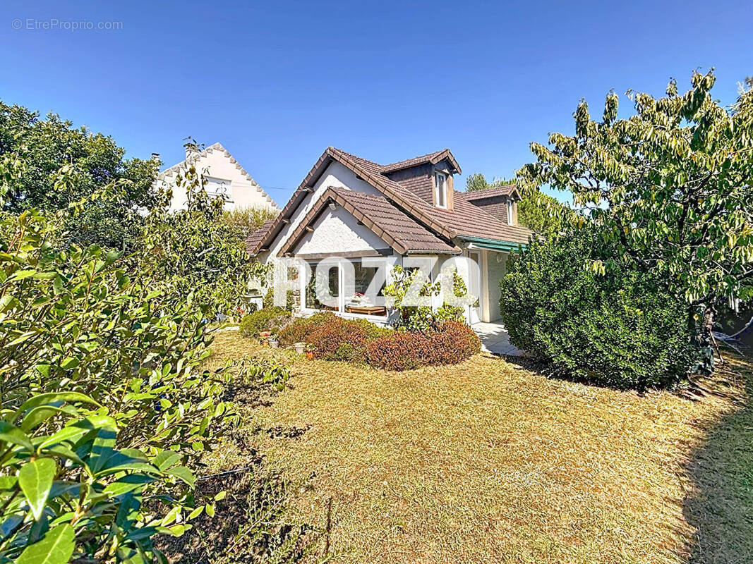 Maison à JULLOUVILLE