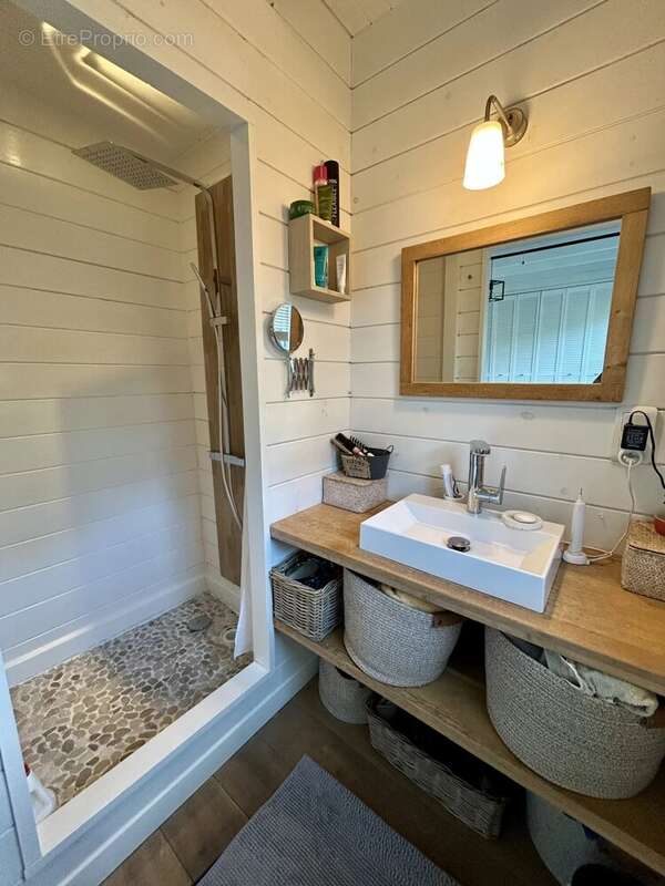 Maison à VILLENEUVE-DE-LA-RAHO