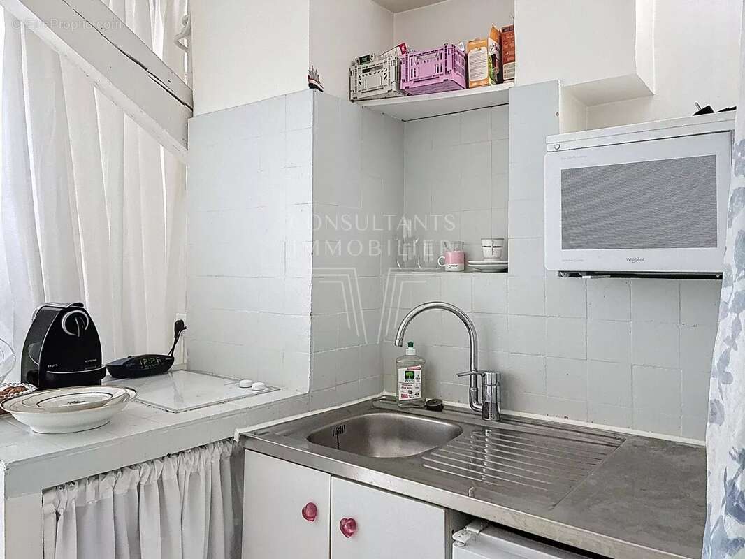 Appartement à PARIS-7E