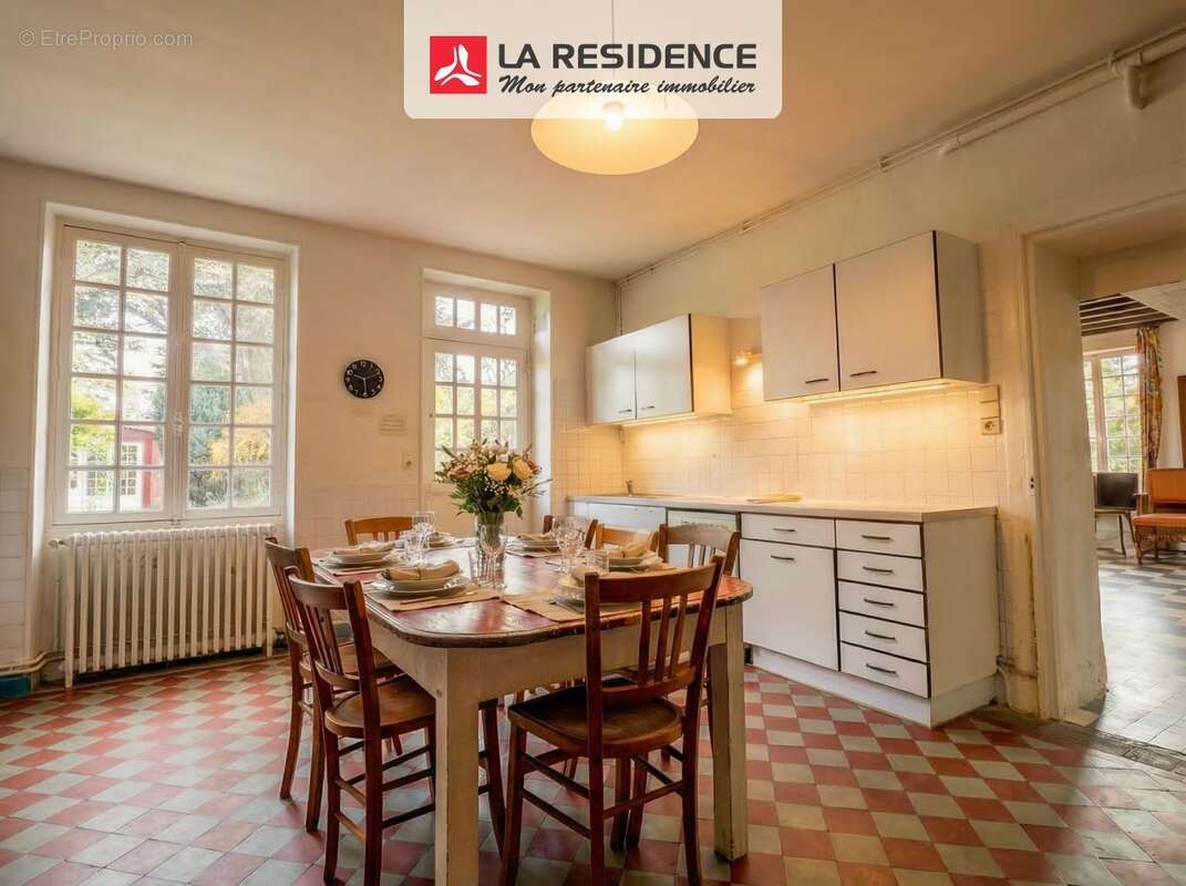 Maison 199 m² à Houdan  - photo 9