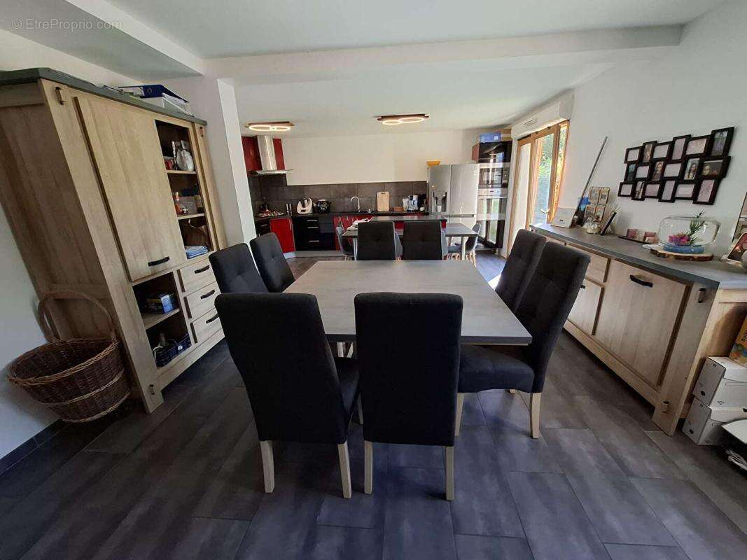 Maison/Pavillon proche LA FERTE VIDAME 9 pièce(s) 137.19 m2 avec terrain 1355m² - photo 3