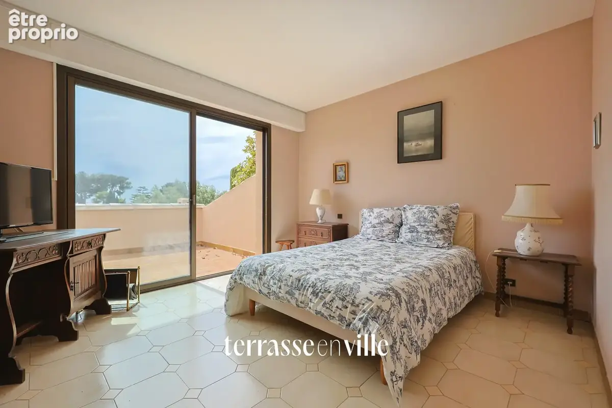 Sanary - plaine du roy - maison familiale t8 - 217m2 - grand sous-sol - garage - 1 700 000€ - photo 12