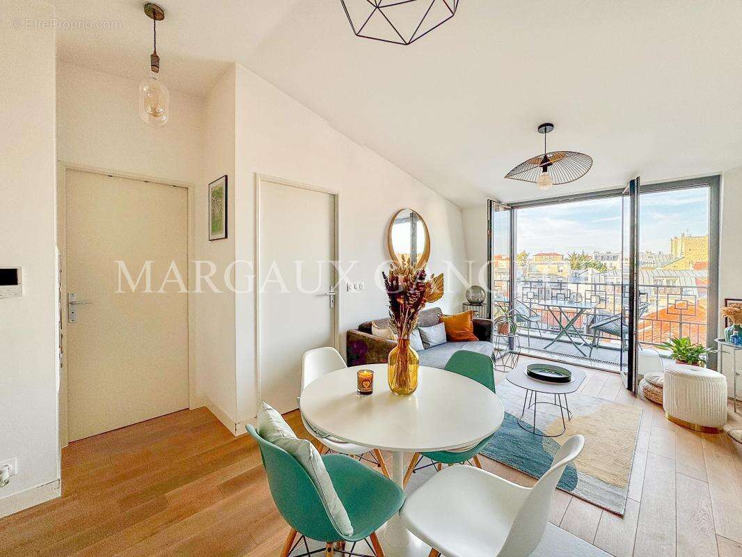 Appartement à ASNIERES-SUR-SEINE